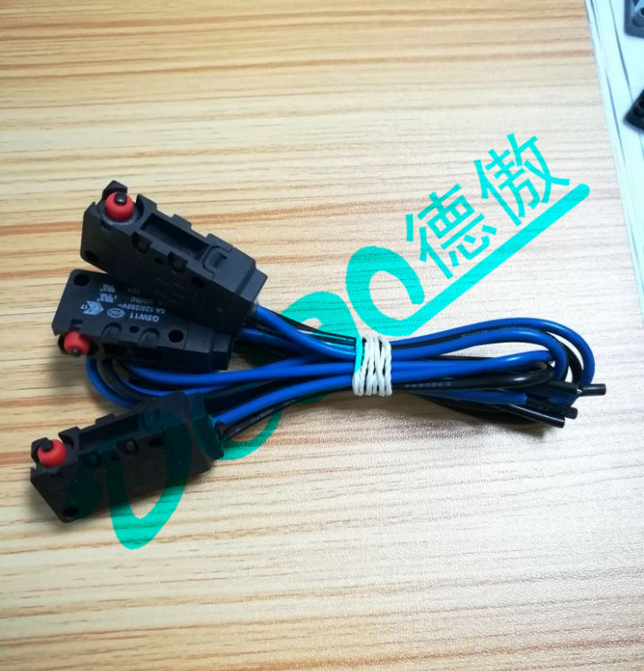 常開型防水微動(dòng)開關(guān),帶線材 常開型防水微動(dòng)開關(guān),帶線材